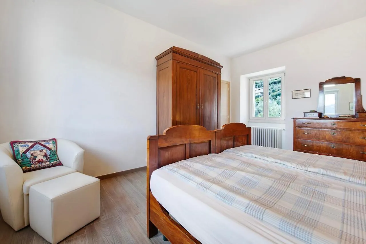 Holiday home Casa Nina - Appartamento Sura Toscolano Maderno